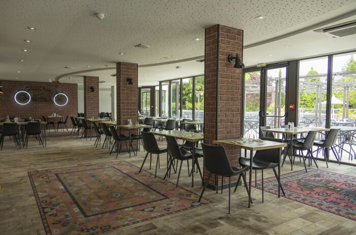 RESTAURANT CTN