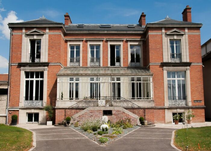 Façade.jpg La Maison M